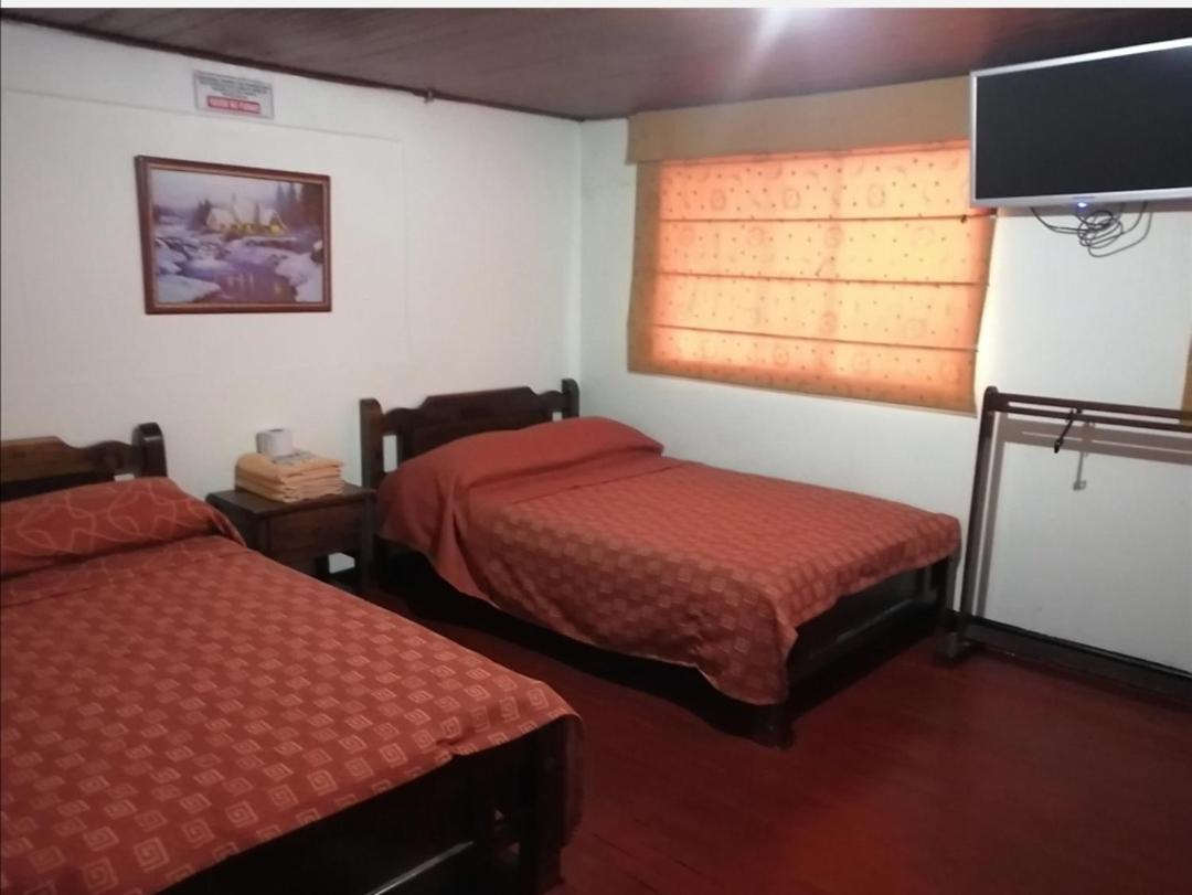 Hotel Consuelo Tunja Bagian luar foto