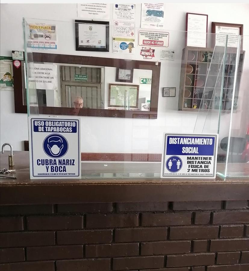 Hotel Consuelo Tunja Bagian luar foto